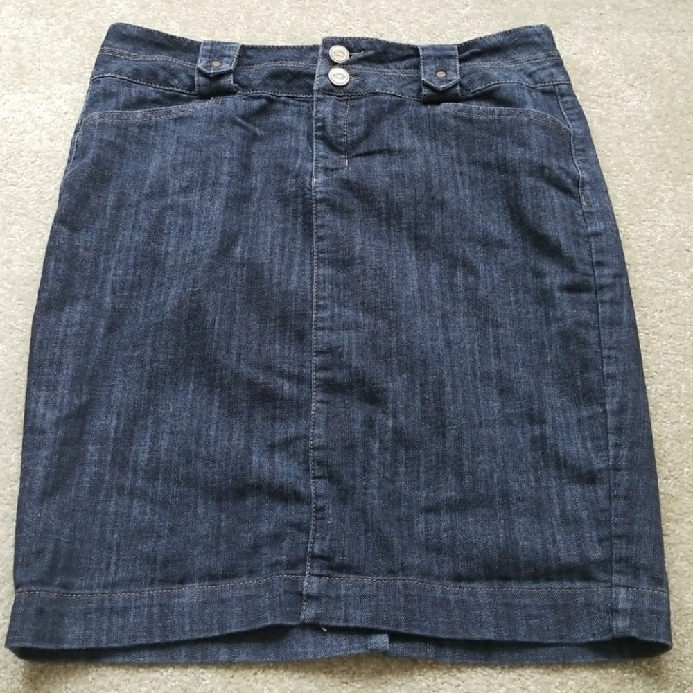 Dark denim skirt